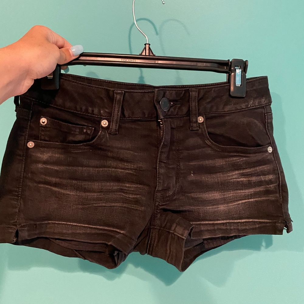 AMERICAN EAGLE LO-RISE SHORTS